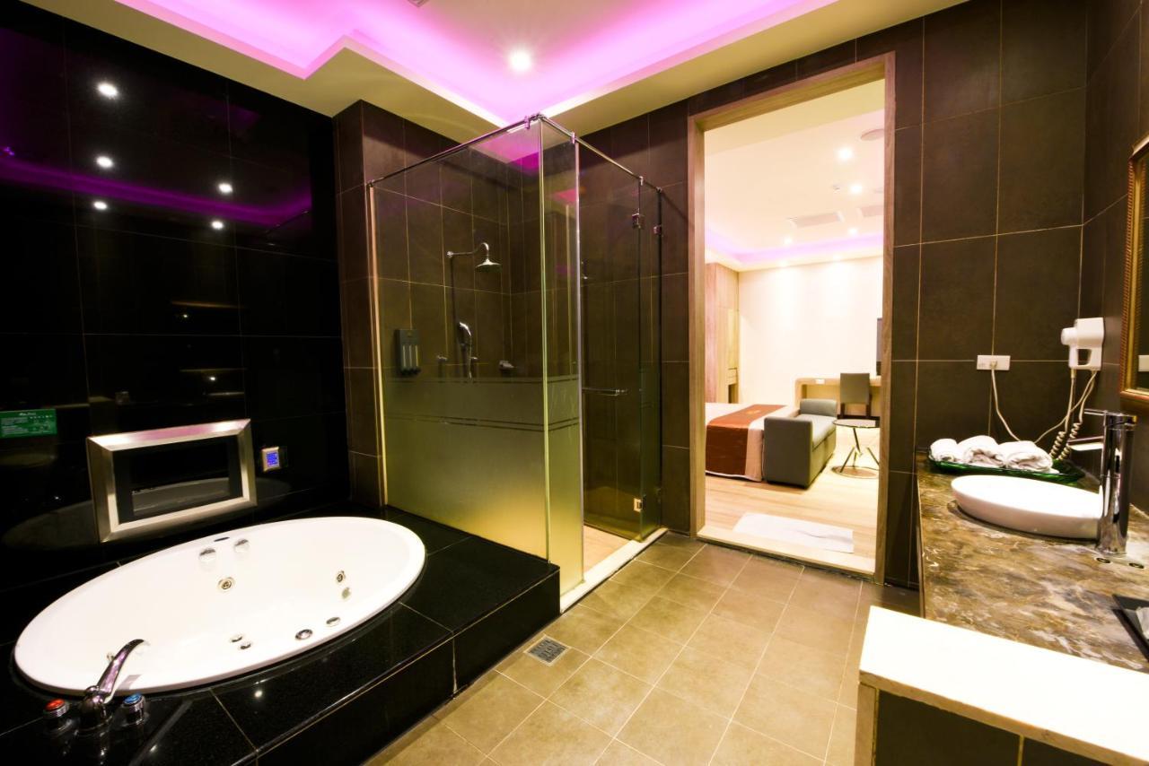 טאיפיי Purple Rainbow Motel מראה חיצוני תמונה