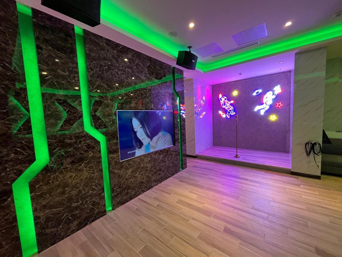 טאיפיי Purple Rainbow Motel מראה חיצוני תמונה